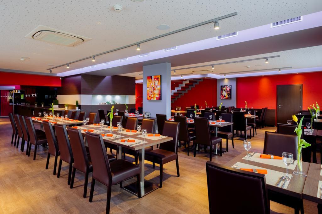 Hotel Tenis Zvolen Eksteriør bilde