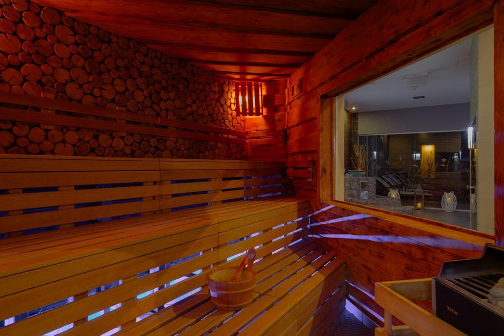 Hotel Tenis Zvolen Eksteriør bilde